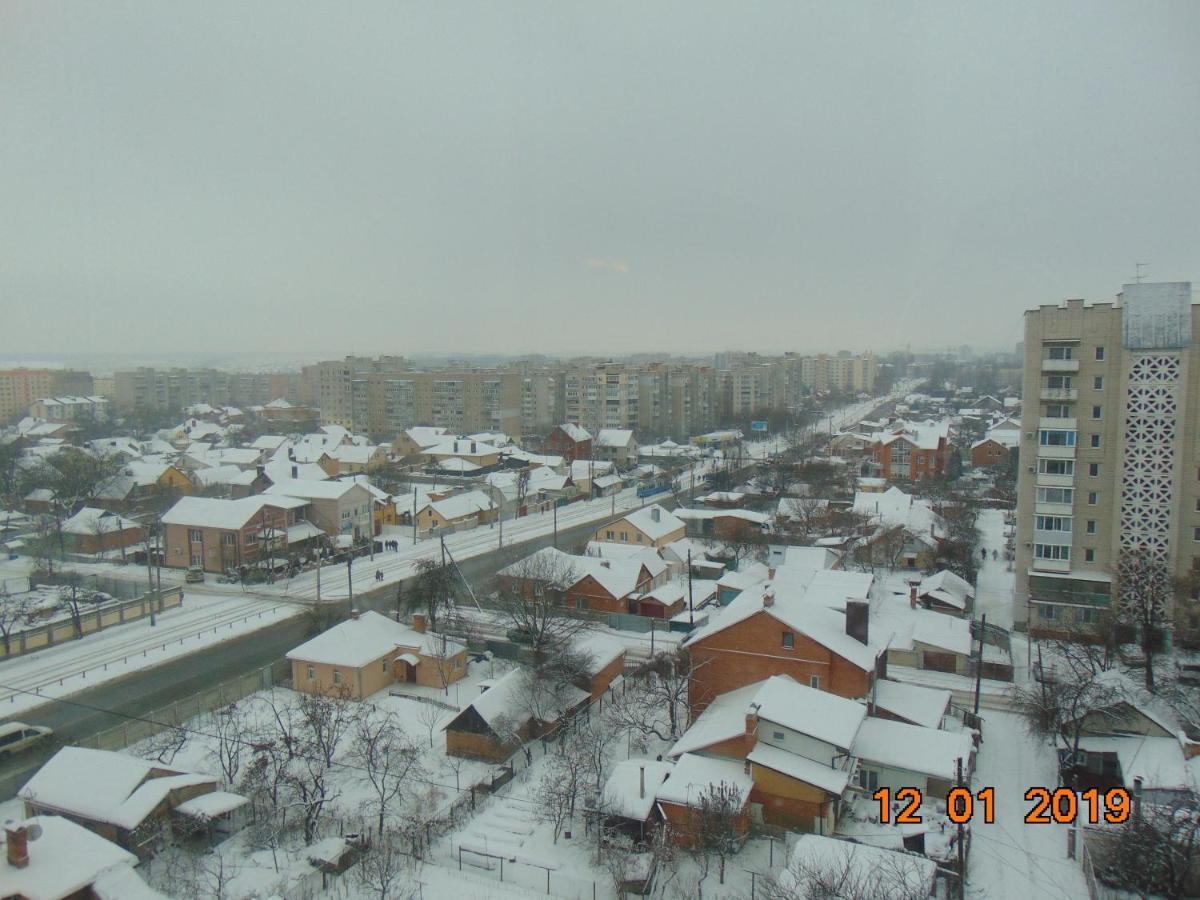 Уютная Квартира В Районе Медуниверситета Vinnytsia Exterior foto
